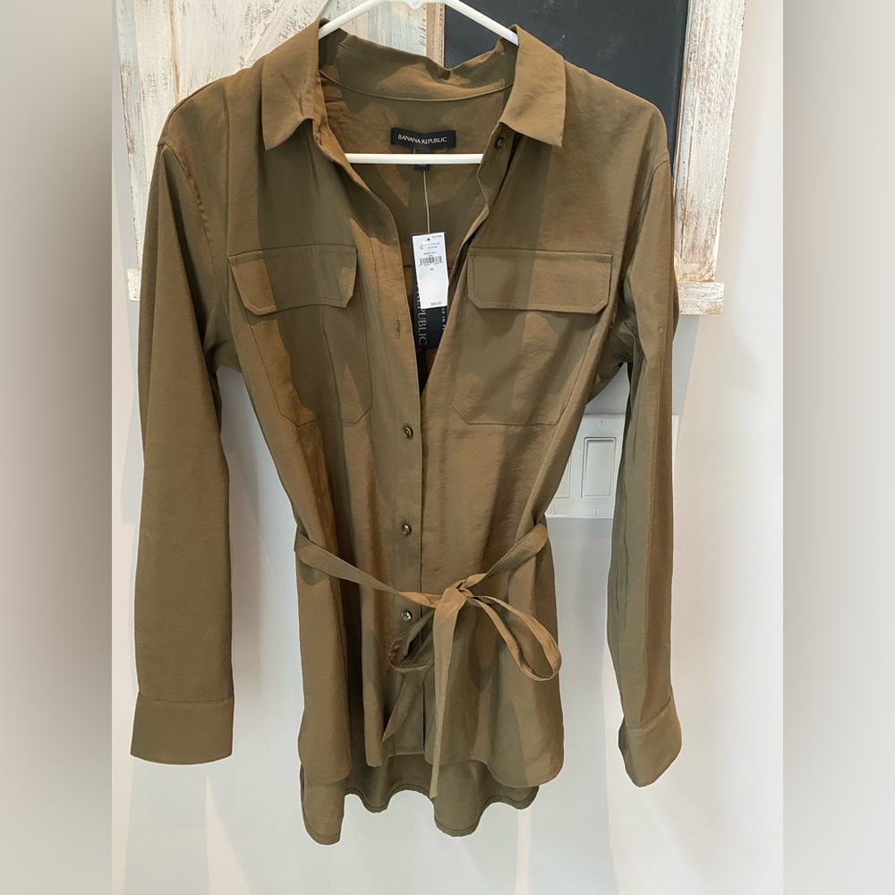 NWT Banana Republic Wrap Top